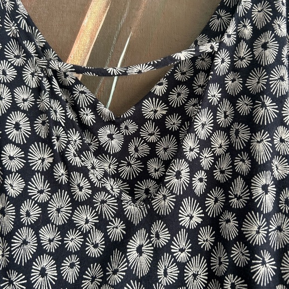 H&M Blue and White V Neck Romper with Side Pockets S - Picture 6 of 15